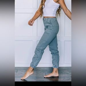 Kancan Joggers never worn. Bought and they’re to big and past the return date.